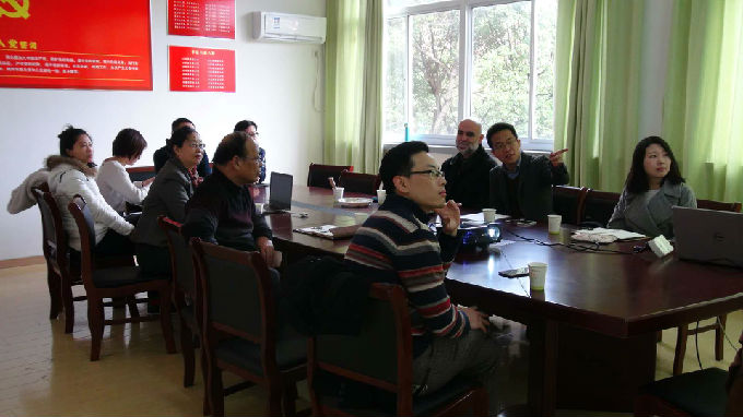 实验室研讨会7.JPG